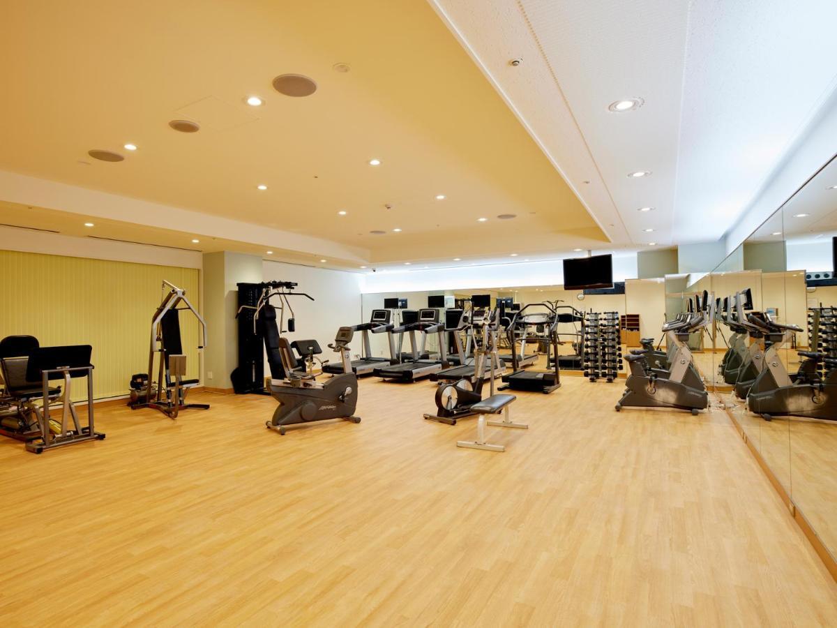 Miyako Hotel Gifu Nagaragawa Buitenkant foto The gym at the hotel