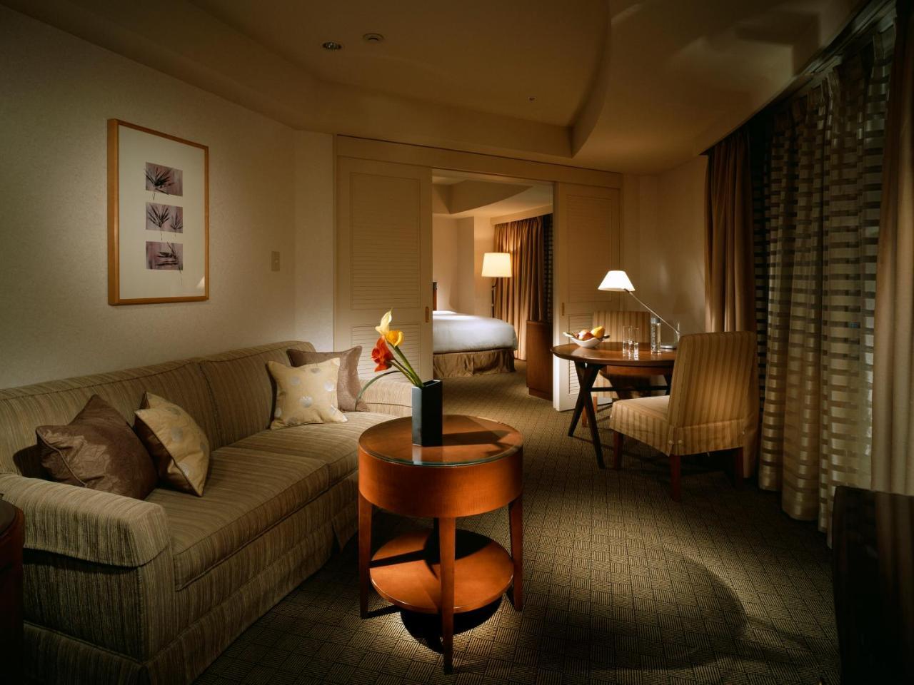 Miyako Hotel Gifu Nagaragawa Buitenkant foto A suite at the Mandarin Oriental, Tokyo