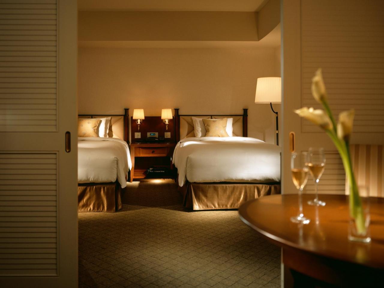 Miyako Hotel Gifu Nagaragawa Buitenkant foto A guest room at The Peninsula